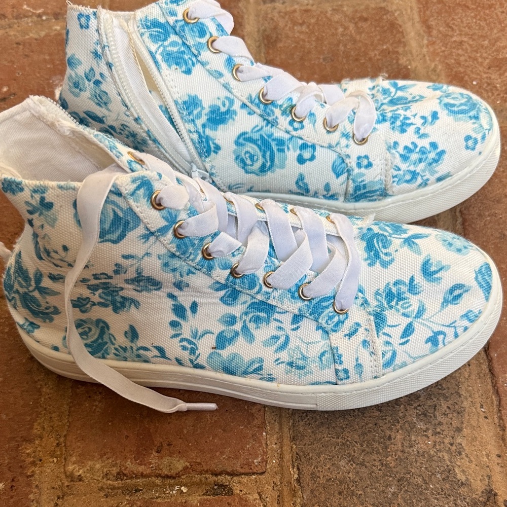 SweetHoney Blue Floral Kids Sneakers